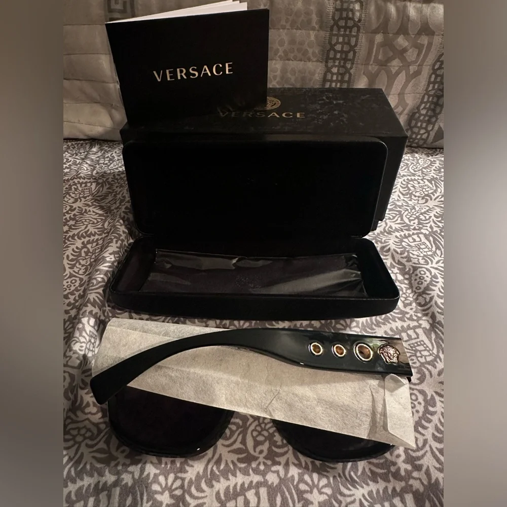 Versace Sunglasses Full Inclusion